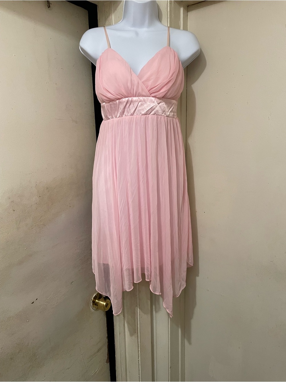 Women’s Pink Chiffon A-Line Dress V-Neck Strappy Asym Lined M (See Pics)
